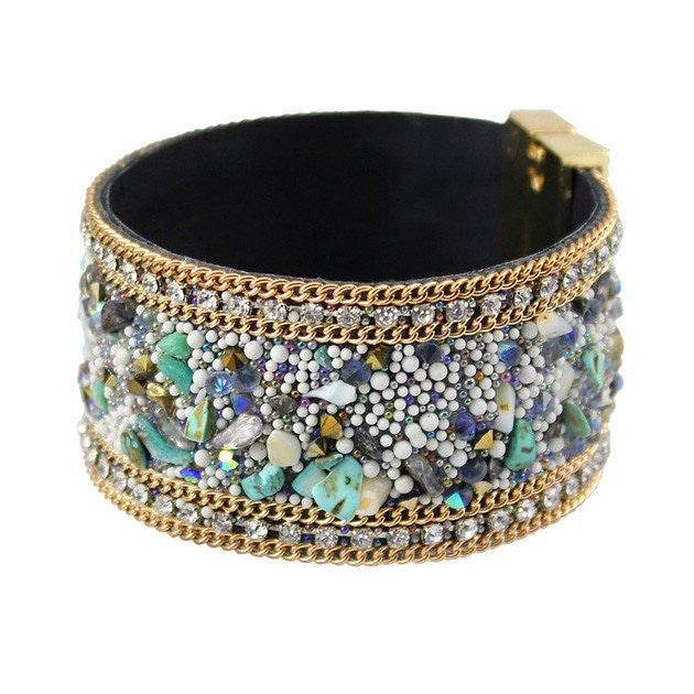 Three Things to Consider When Wearing Statement Jewelry - West Coast Cowgirl
