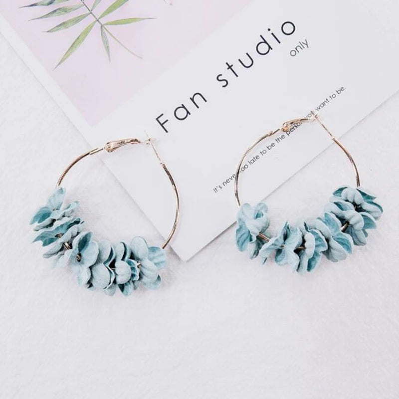 Earrings for women Charm Modern Girls Simple Fashion Jewelry Petals Gifts Cute Trends Dangler Eardrop Hoop Earring