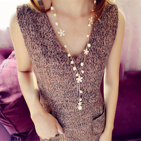 Mollys Flower Pearl Necklace - West Coast Cowgirl